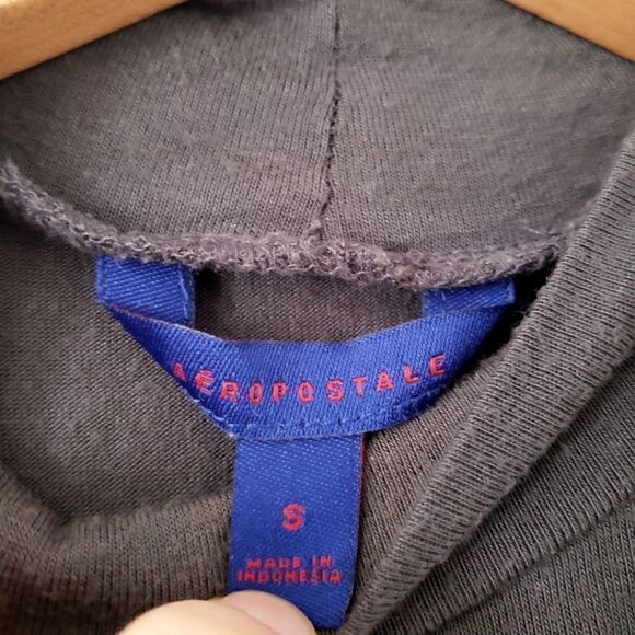 Aeropostale Cropped Twist Front Top S - Picture 3 of 5